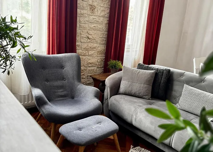 Residential 公寓 *