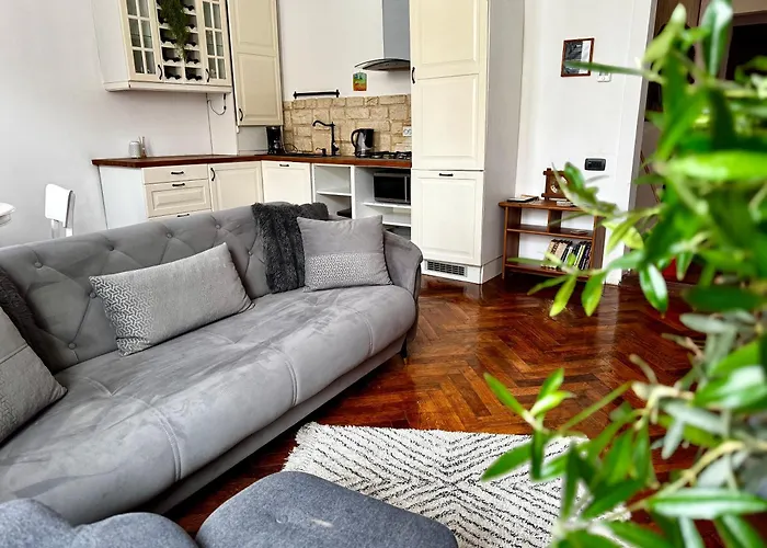 Residential * 布拉索夫